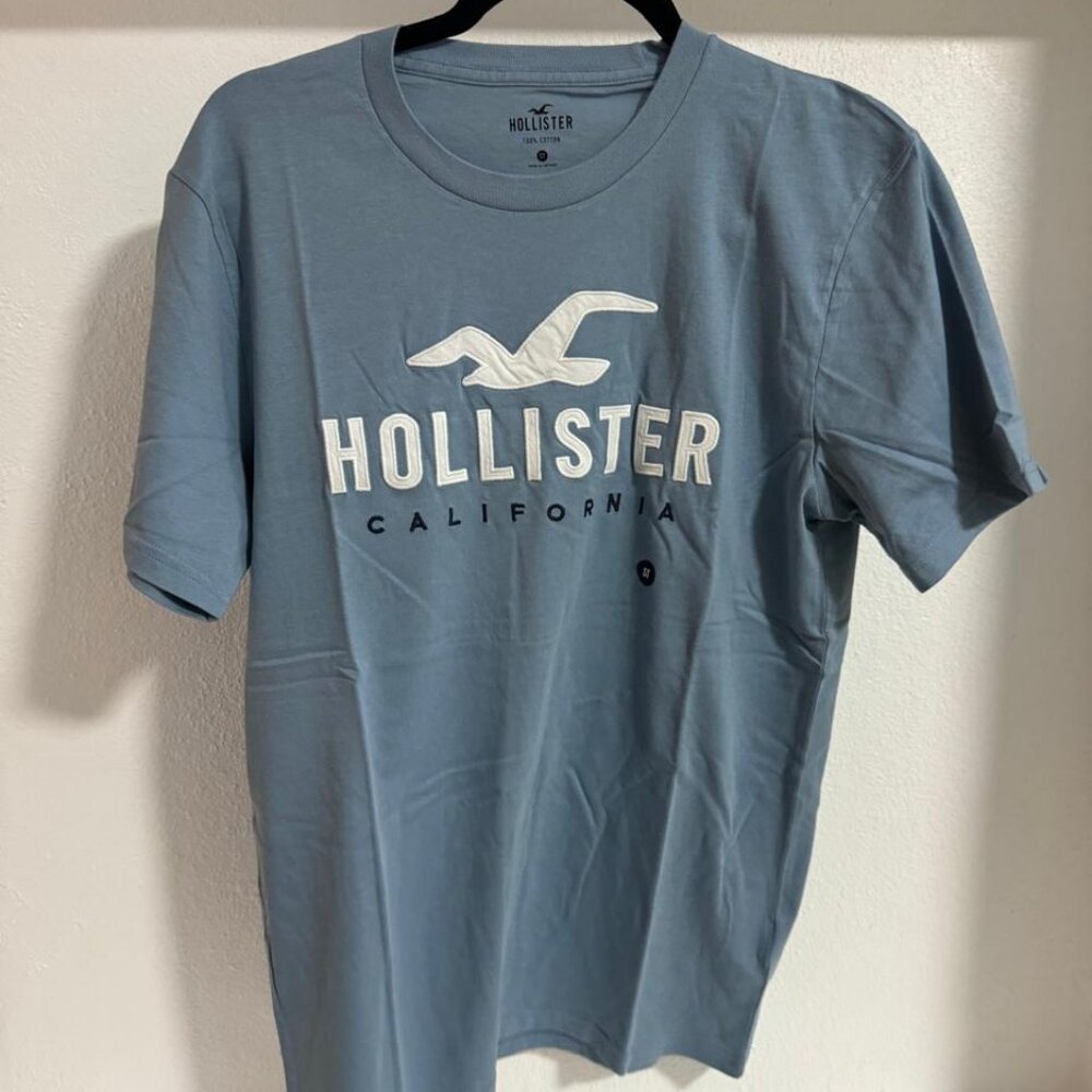 Hollister Cotton Logo Graphic Tee